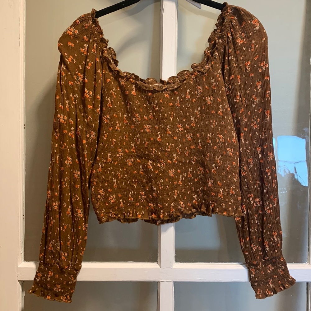 Floral long sleeve crop top